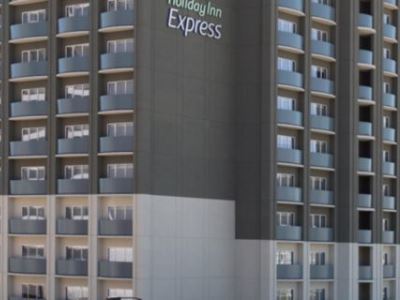 Express & - Westchase - Westheimer By Ihg