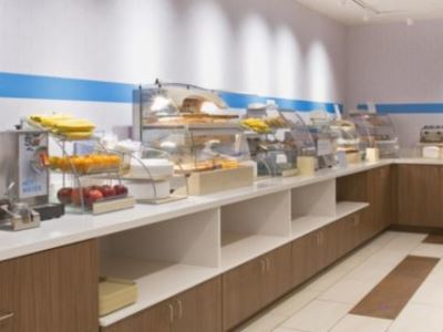 Express & - Westchase - Westheimer By Ihg